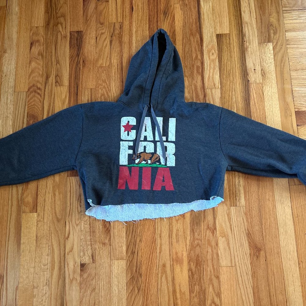 Cropped California Gray Sweatshirt